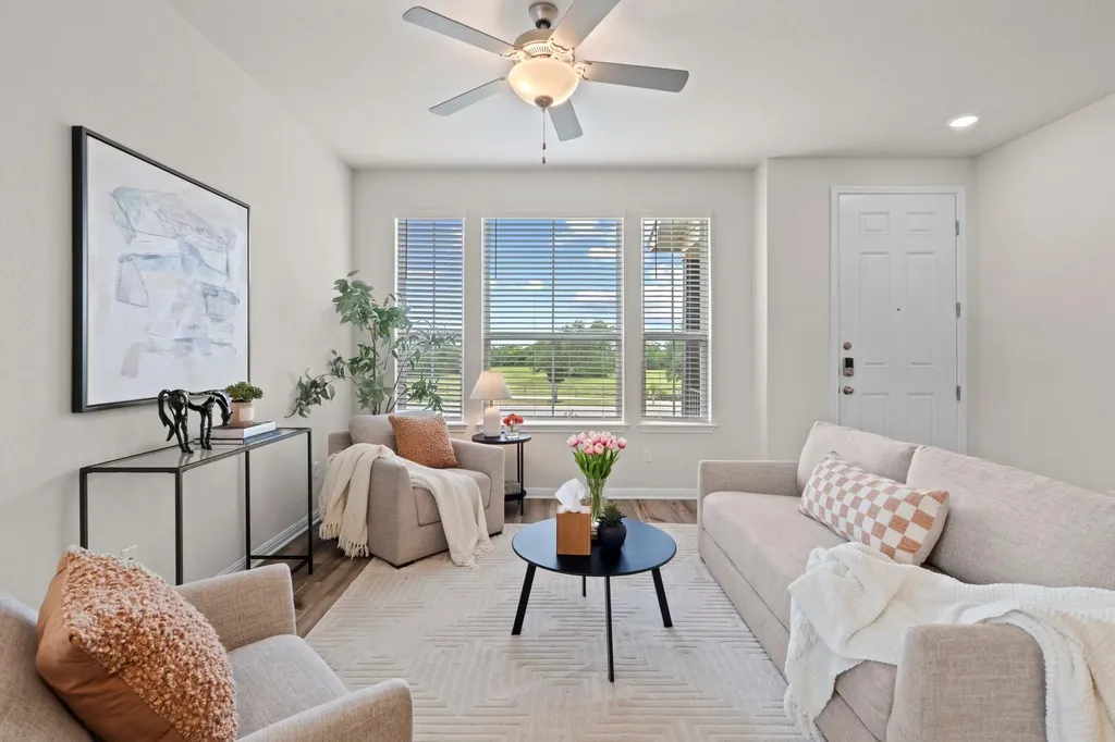 688 Lone Peak Way Dripping Springs TX 78620
