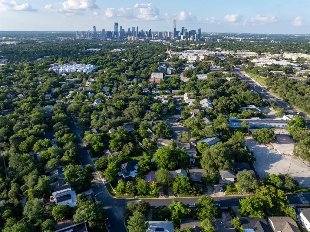204 La Vista Street Austin TX 78704