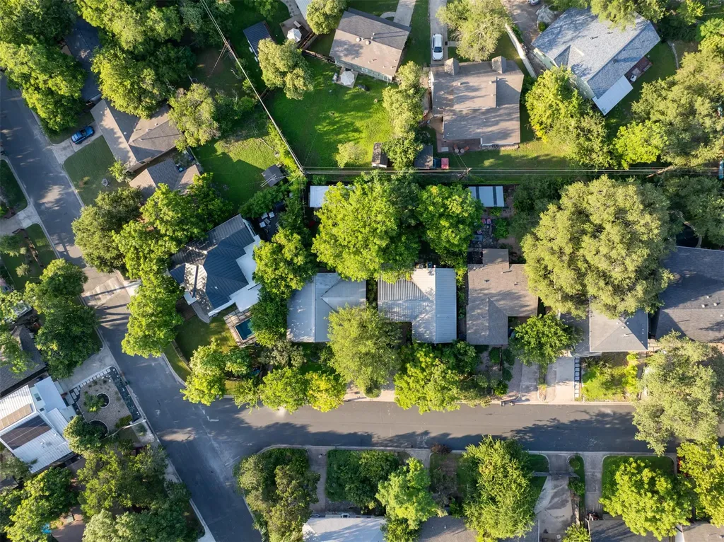 204 La Vista Street Austin TX 78704