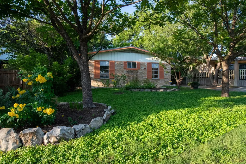 204 La Vista Street Austin TX 78704