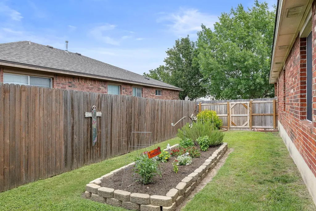 1113 Burgess Drive Leander TX 78641