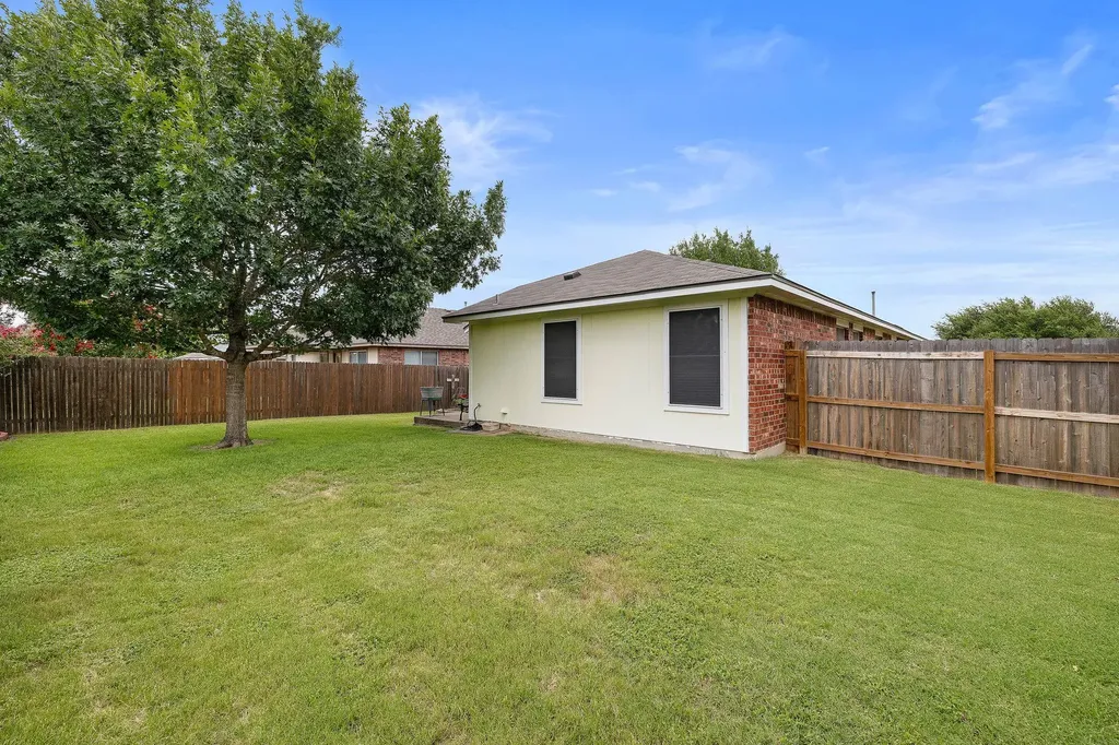 1113 Burgess Drive Leander TX 78641