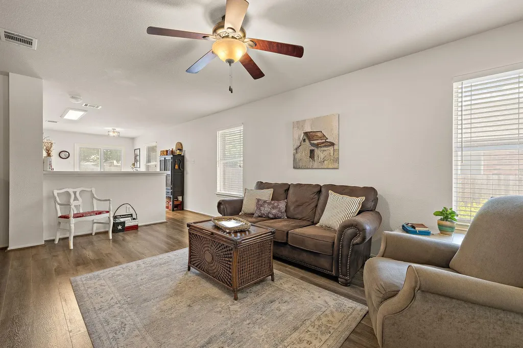 1113 Burgess Drive Leander TX 78641