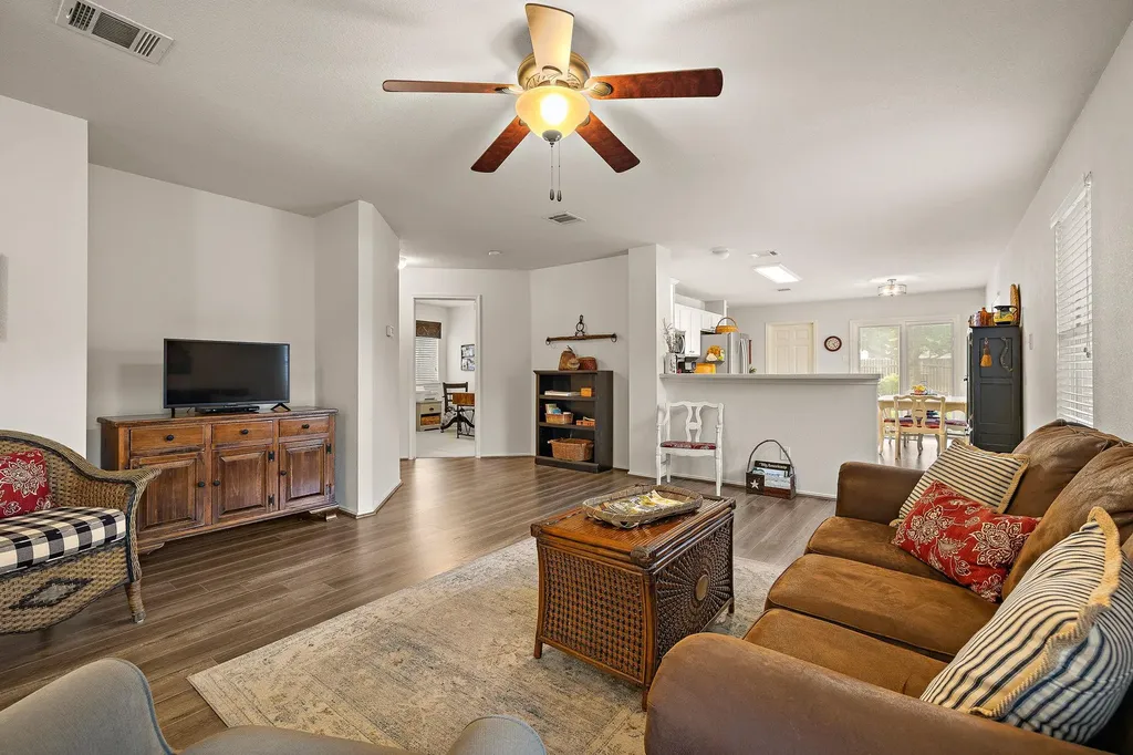 1113 Burgess Drive Leander TX 78641