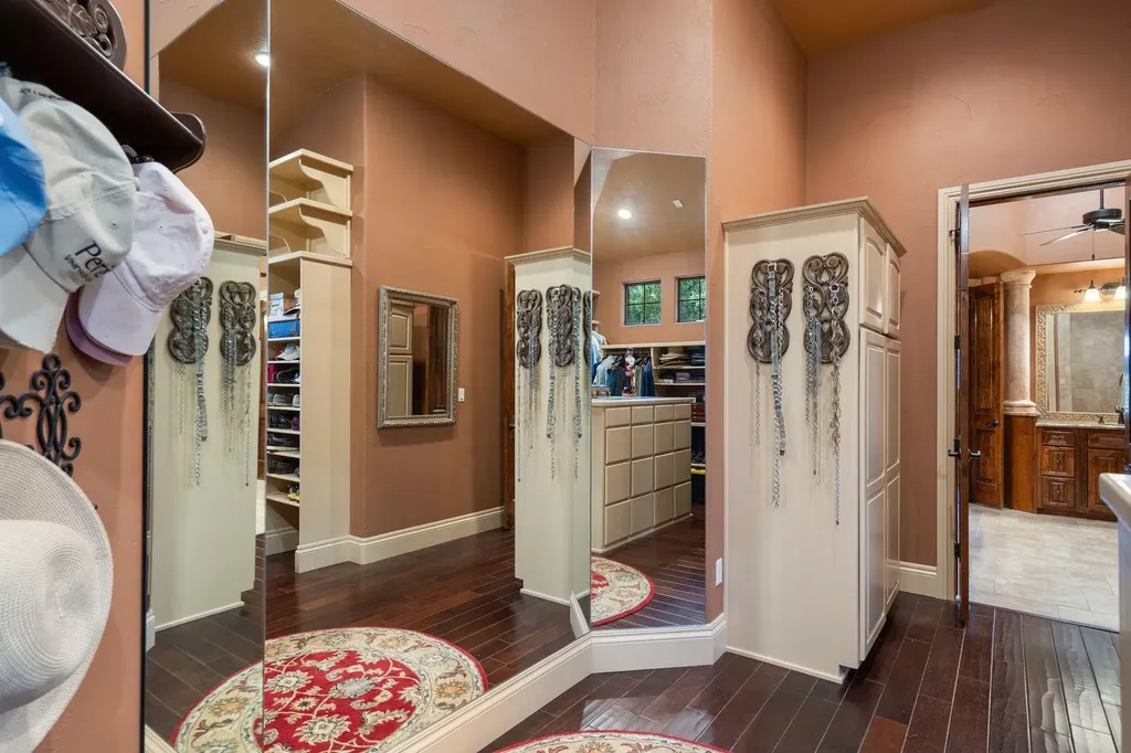 481 Chimney Cove Drive Marble Falls TX 78654