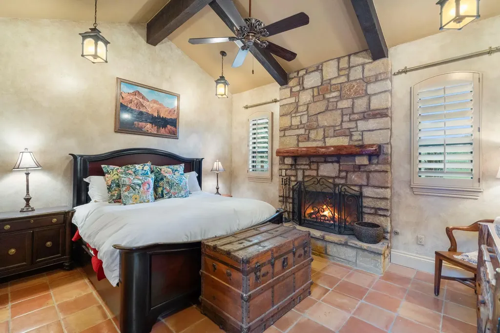 481 Chimney Cove Drive Marble Falls TX 78654