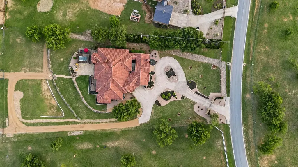 481 Chimney Cove Drive Marble Falls TX 78654