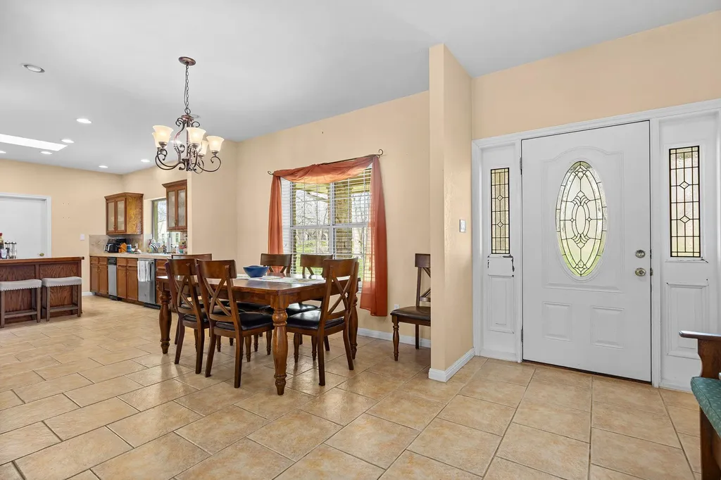 75 County Road 129 Taylor TX 76574