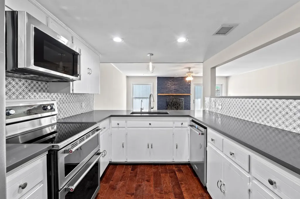 3966 Far West Boulevard Austin TX 78731