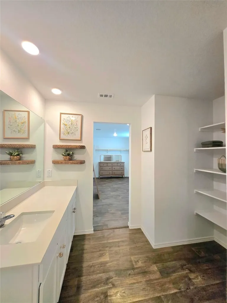 12419 Silversmith Lane Buda TX 78610