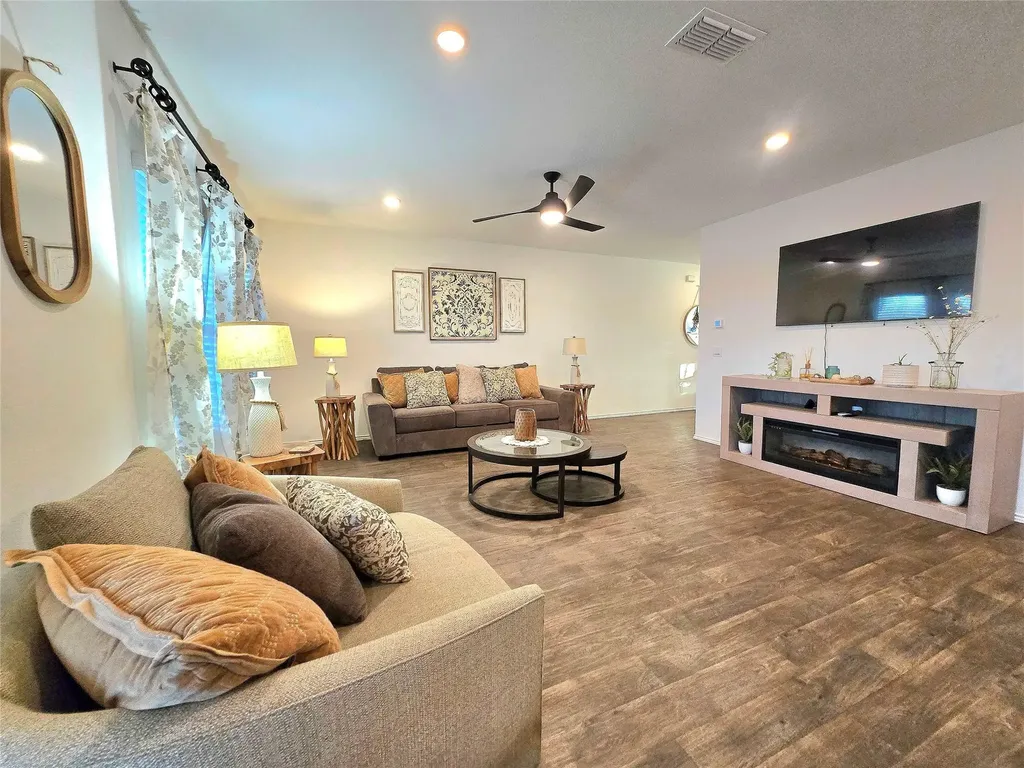 12419 Silversmith Lane Buda TX 78610