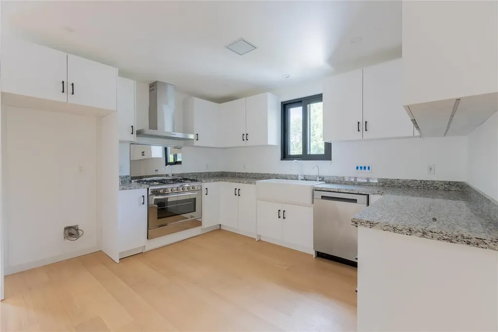 2945 Moss Street Austin TX 78722