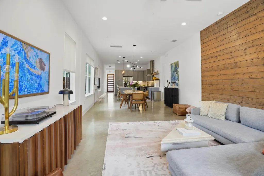 4609 Sara Drive Austin TX 78721