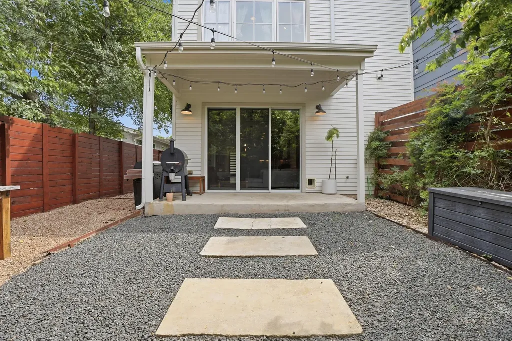4609 Sara Drive Austin TX 78721