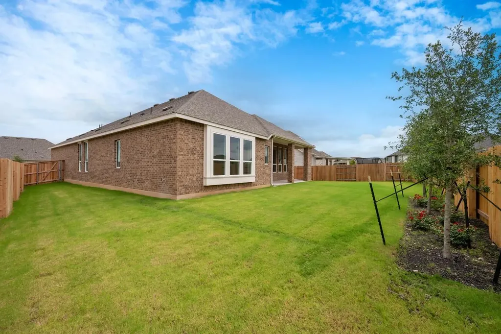 122 Stock Pond Trail Kyle TX 78640