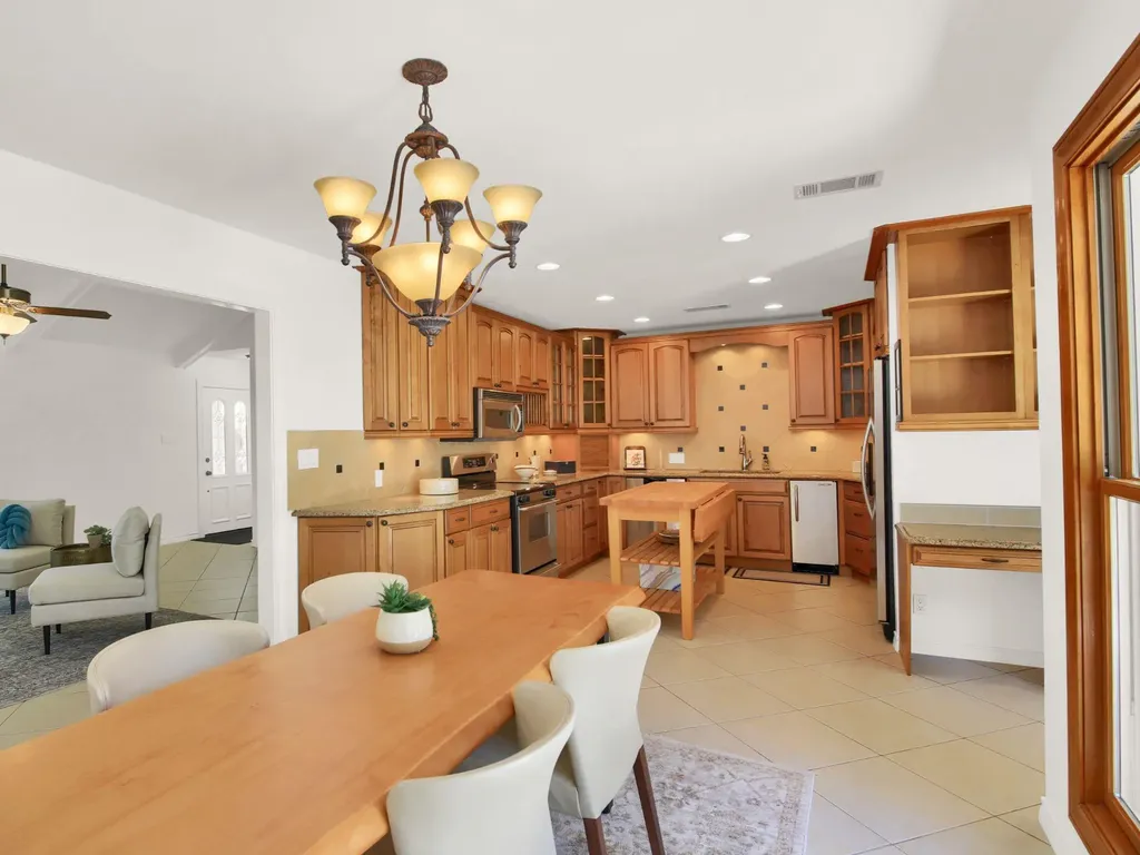 12901 Shoshoni Trail Austin TX 78737