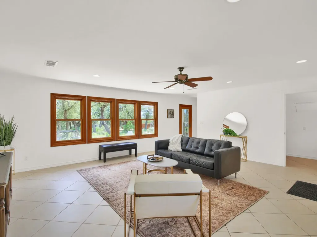 12901 Shoshoni Trail Austin TX 78737