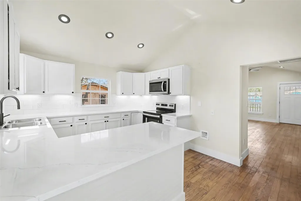 107 Russell Street Liberty Hill TX 78642