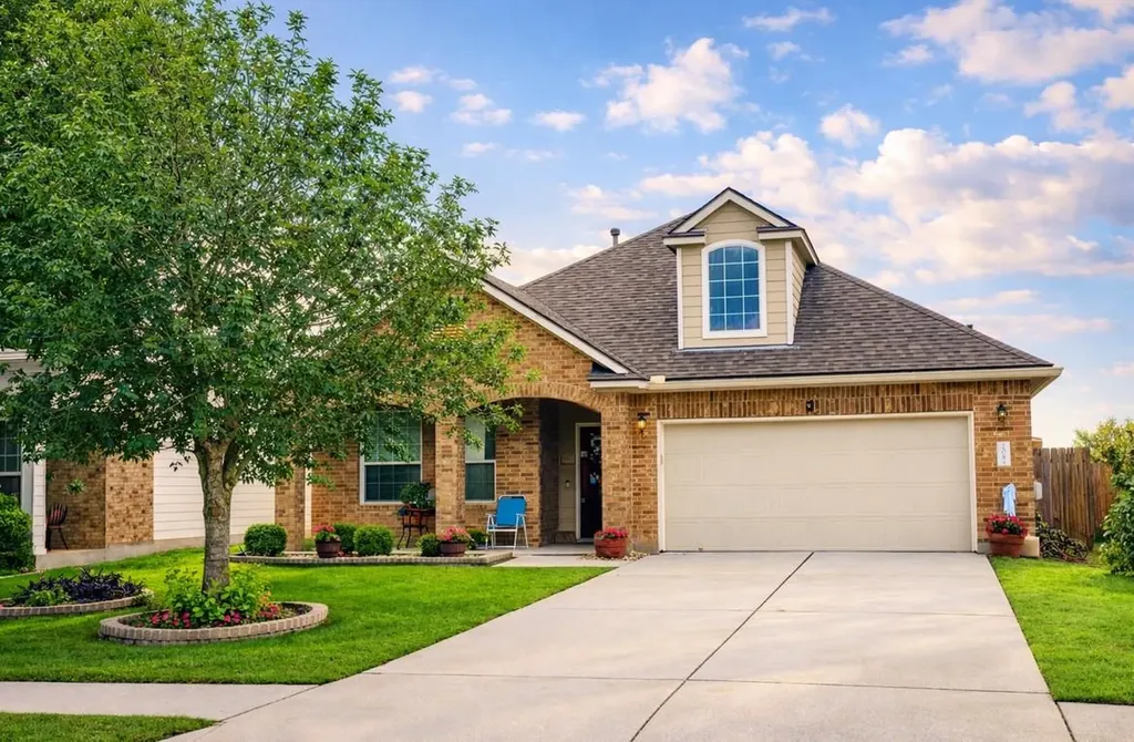 208 Birch Drive Kyle TX 78640