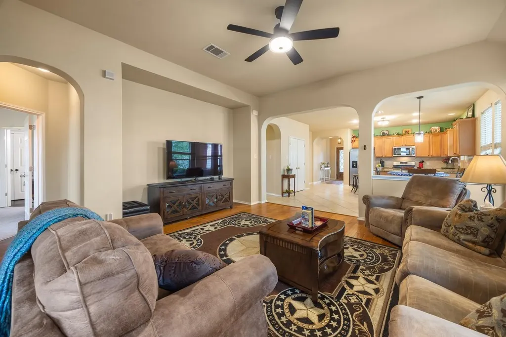 208 Birch Drive Kyle TX 78640