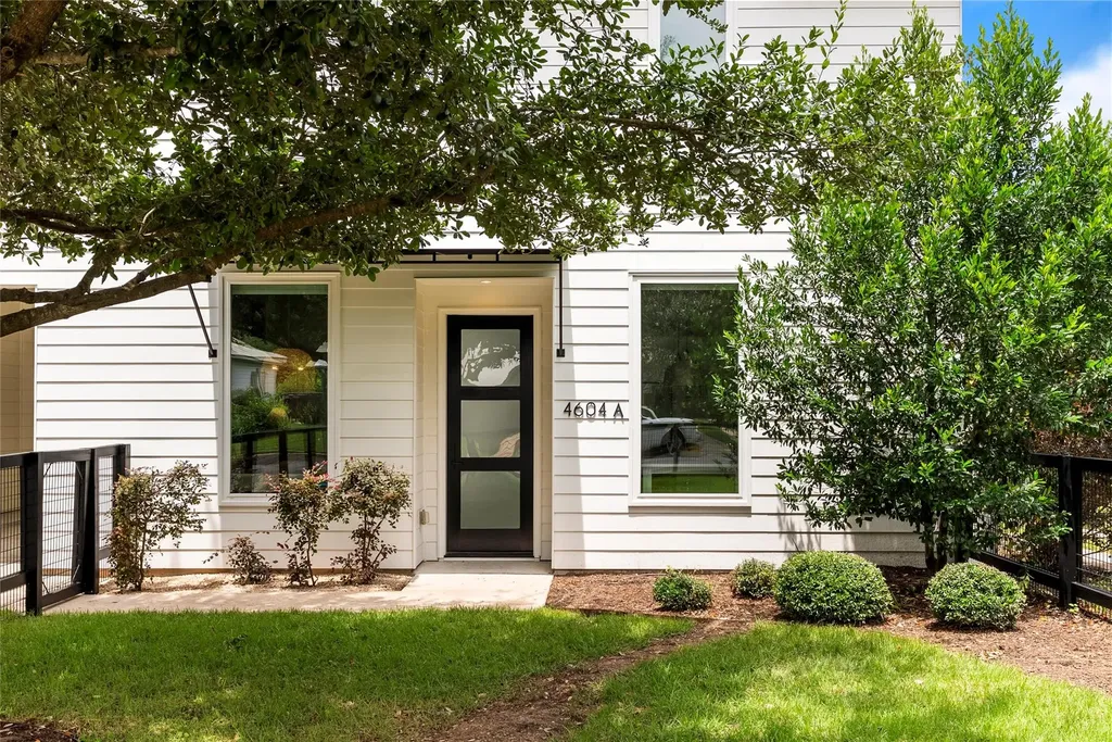 4604 Banister Lane Austin TX 78745