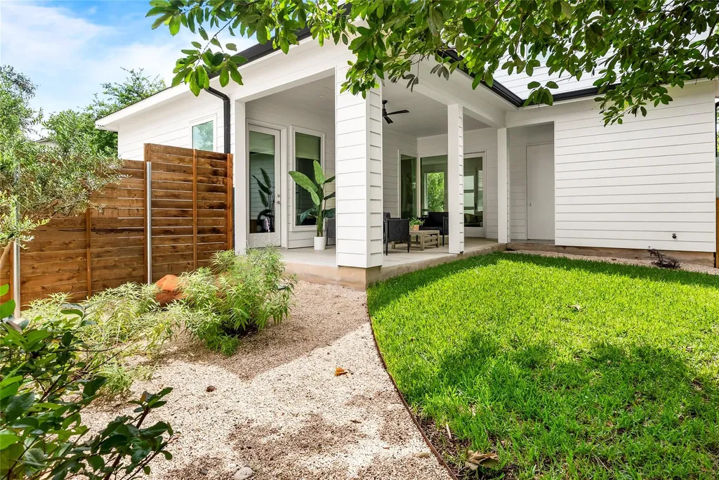 4604 Banister Lane Austin TX 78745