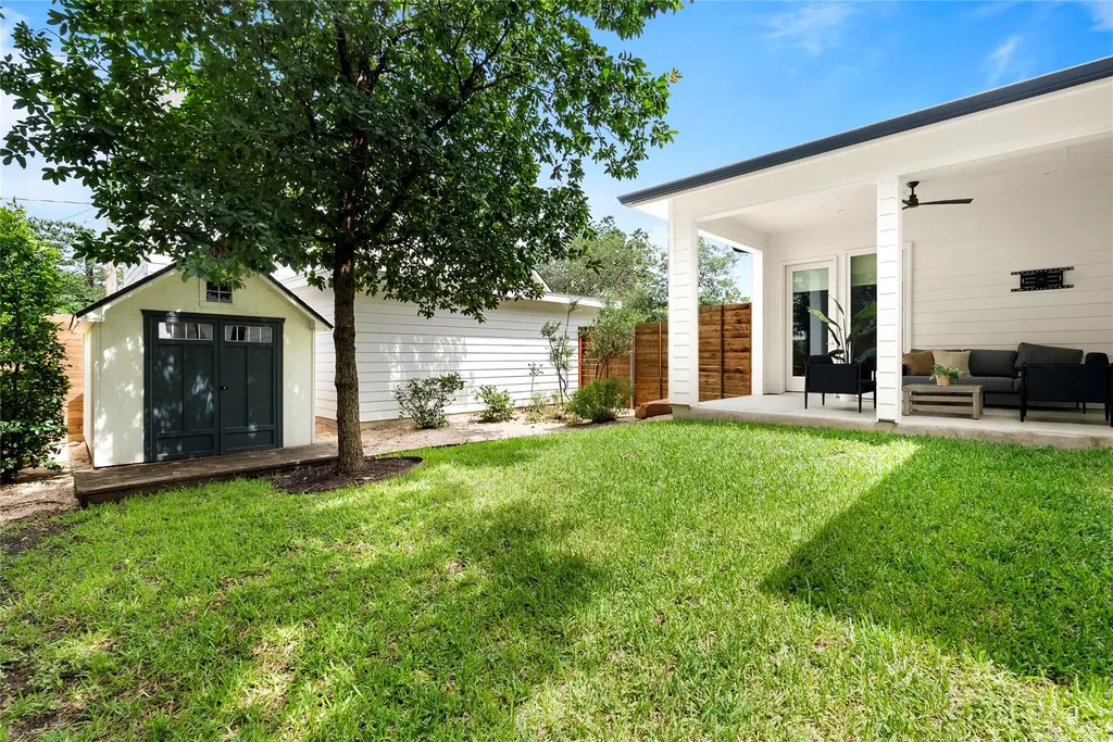 4604 Banister Lane Austin TX 78745