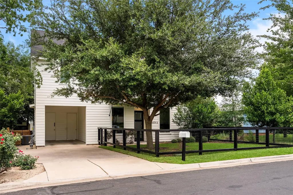 4604 Banister Lane Austin TX 78745