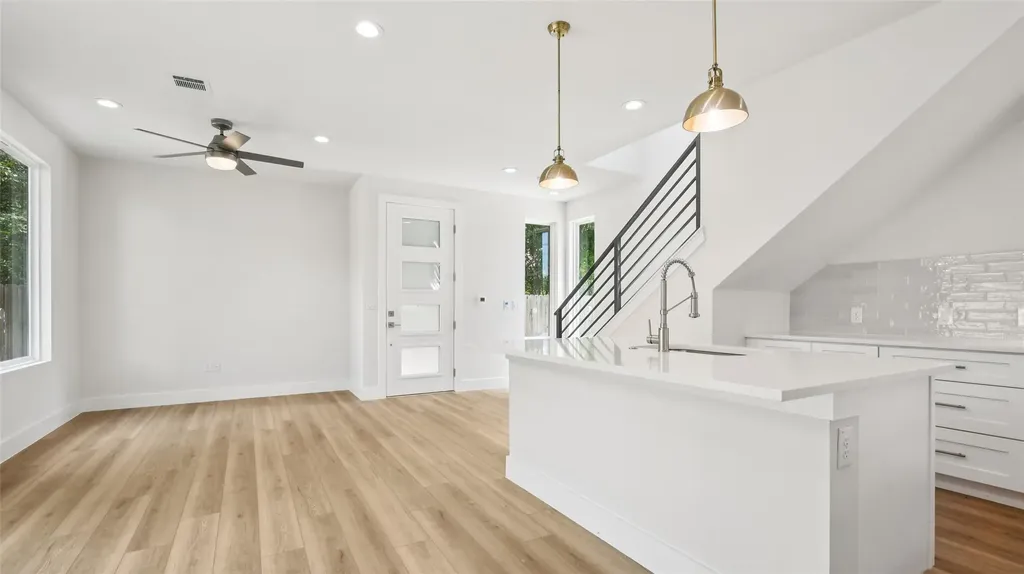 9104 Georgian Drive Austin TX 78753