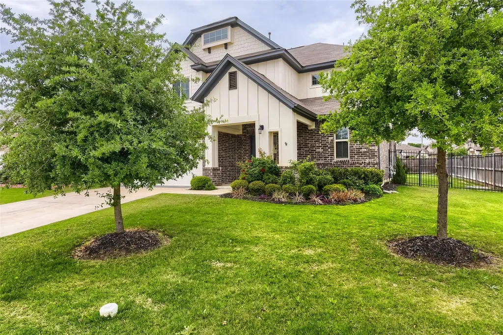421 La Joya Pass Leander TX 78641