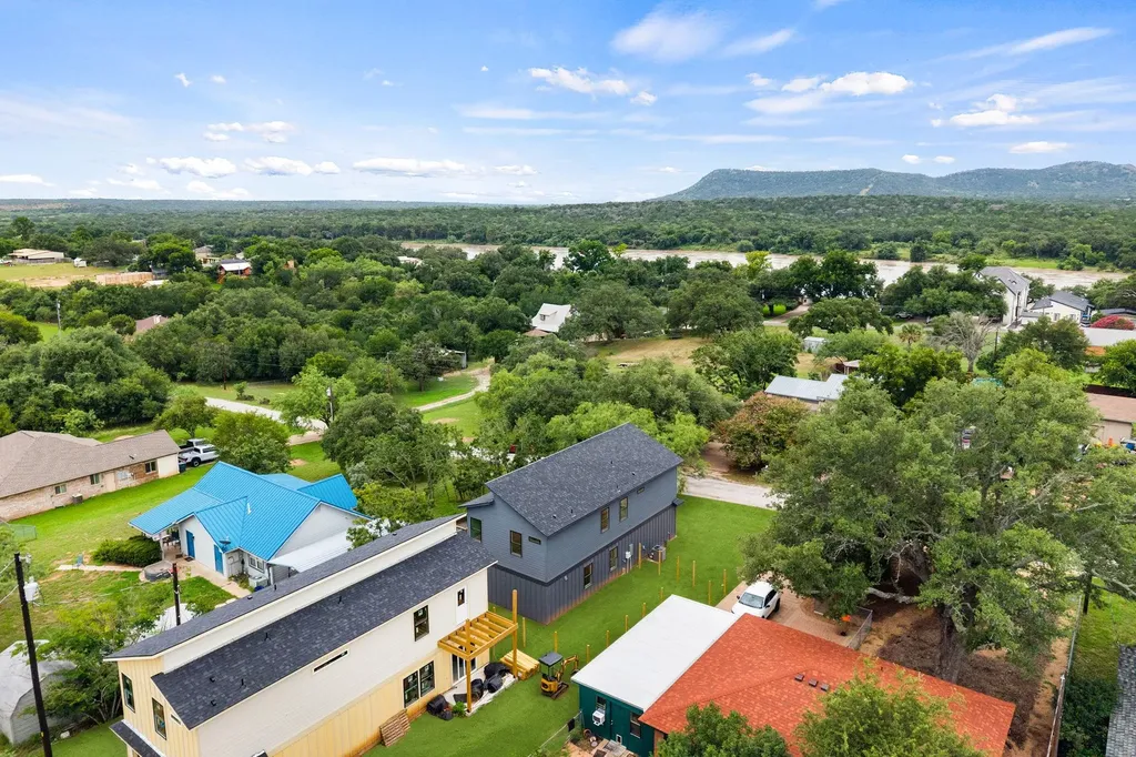 4103 Mountain View Drive Kingsland TX 78639