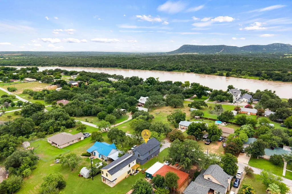 4103 Mountain View Drive Kingsland TX 78639