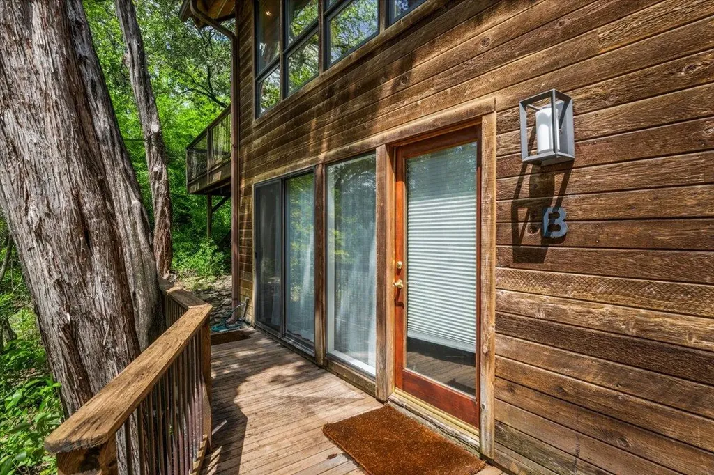1313 Alameda Drive Austin TX 78704