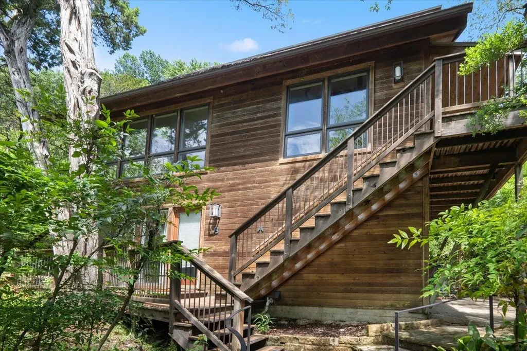 1313 Alameda Drive Austin TX 78704
