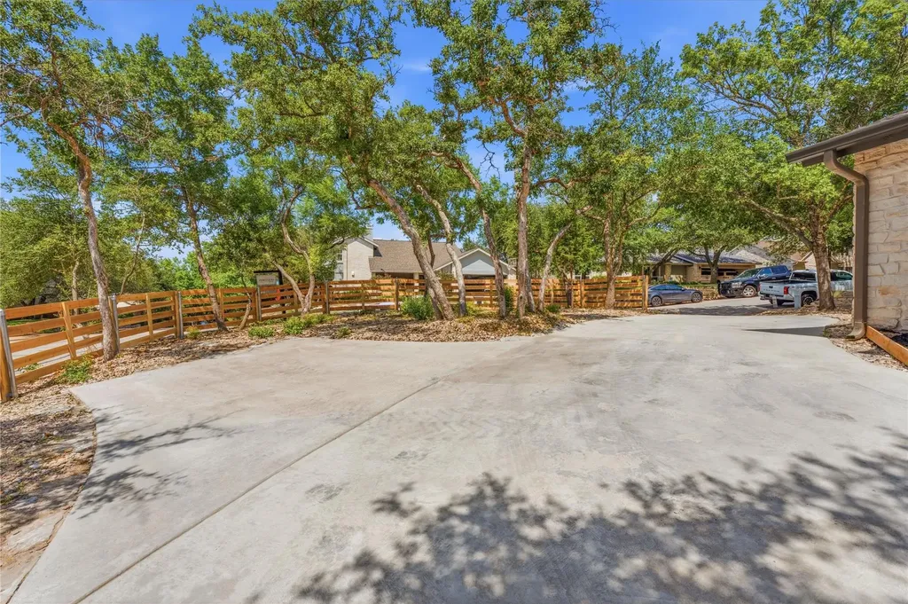 8312 Adirondack Trail Austin TX 78759