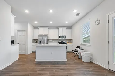 6605 Folsom Avenue Pflugerville TX 78660