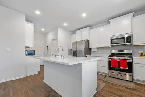 6605 Folsom Avenue Pflugerville TX 78660
