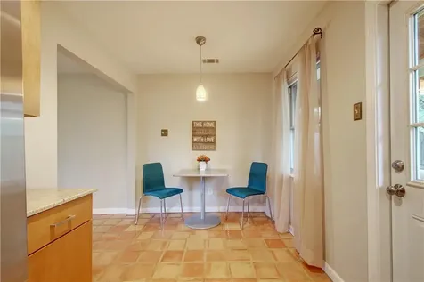 1910 W Saint Johns Avenue Austin TX 78757