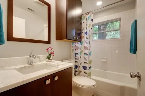 1910 W Saint Johns Avenue Austin TX 78757