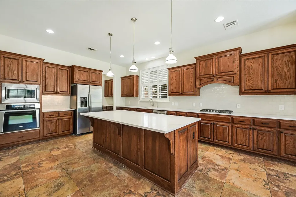 560 Aspen Drive Austin TX 78737