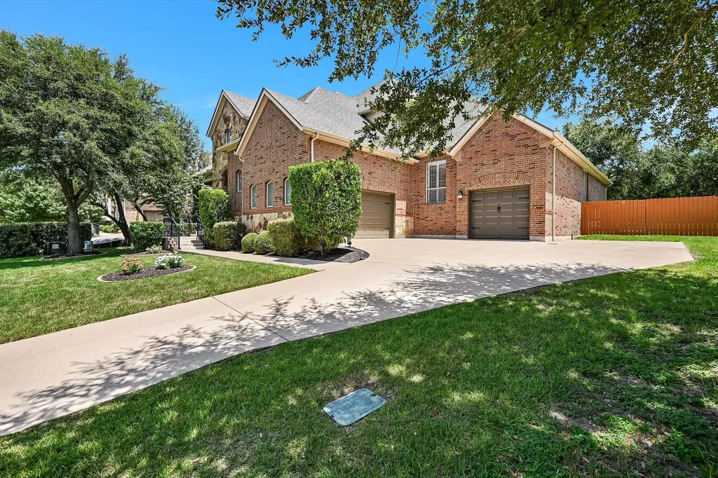 560 Aspen Drive Austin TX 78737