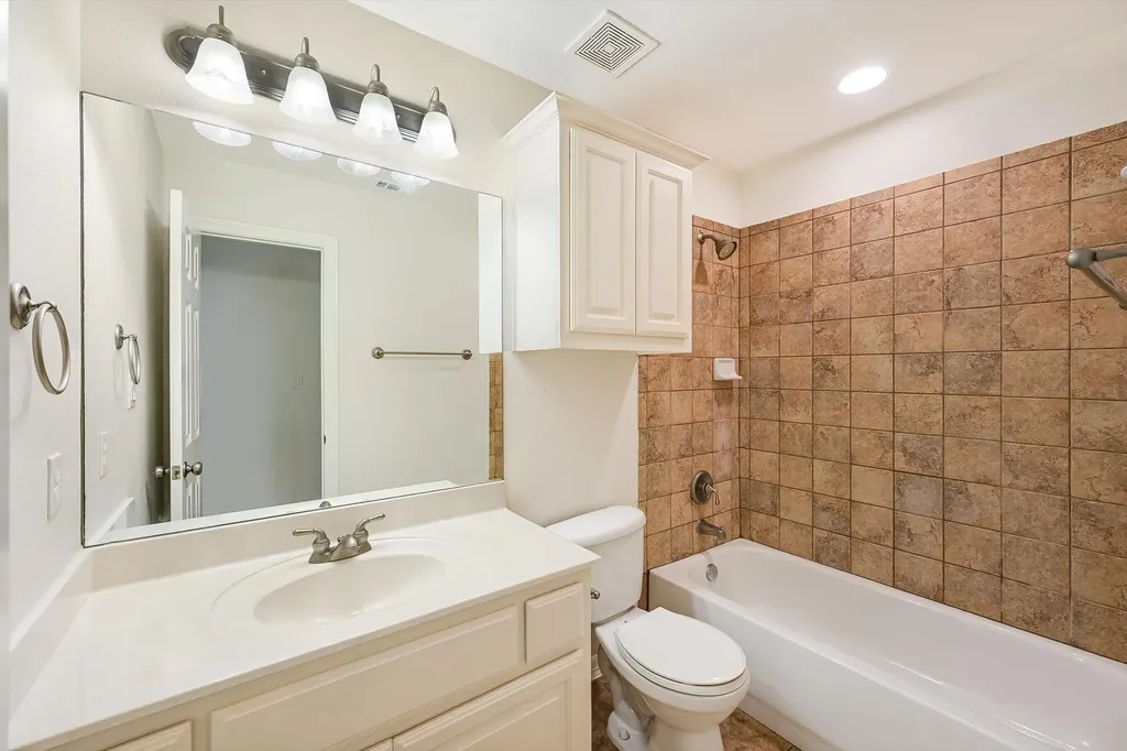 560 Aspen Drive Austin TX 78737