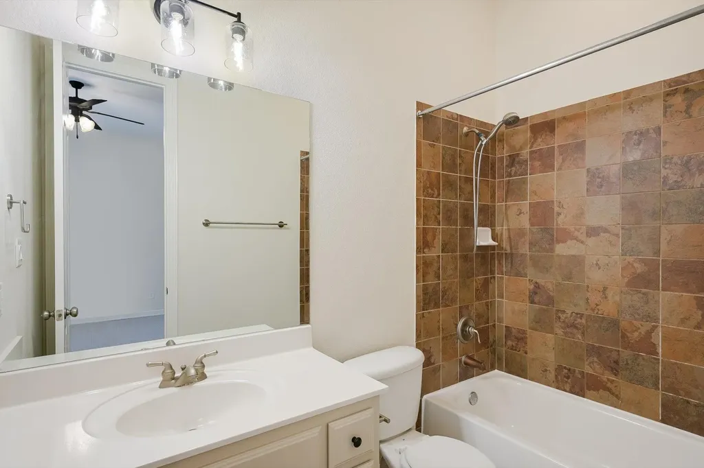 560 Aspen Drive Austin TX 78737