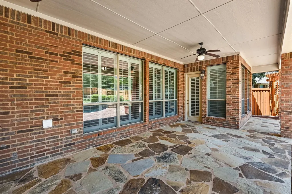 560 Aspen Drive Austin TX 78737