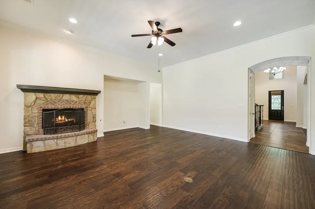 560 Aspen Drive Austin TX 78737