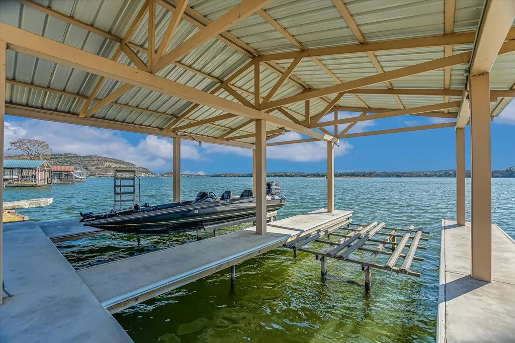 360 Campa Pajama Lane Kingsland TX 78639