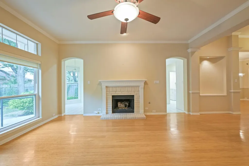 6409 Abilene Trail Austin TX 78749