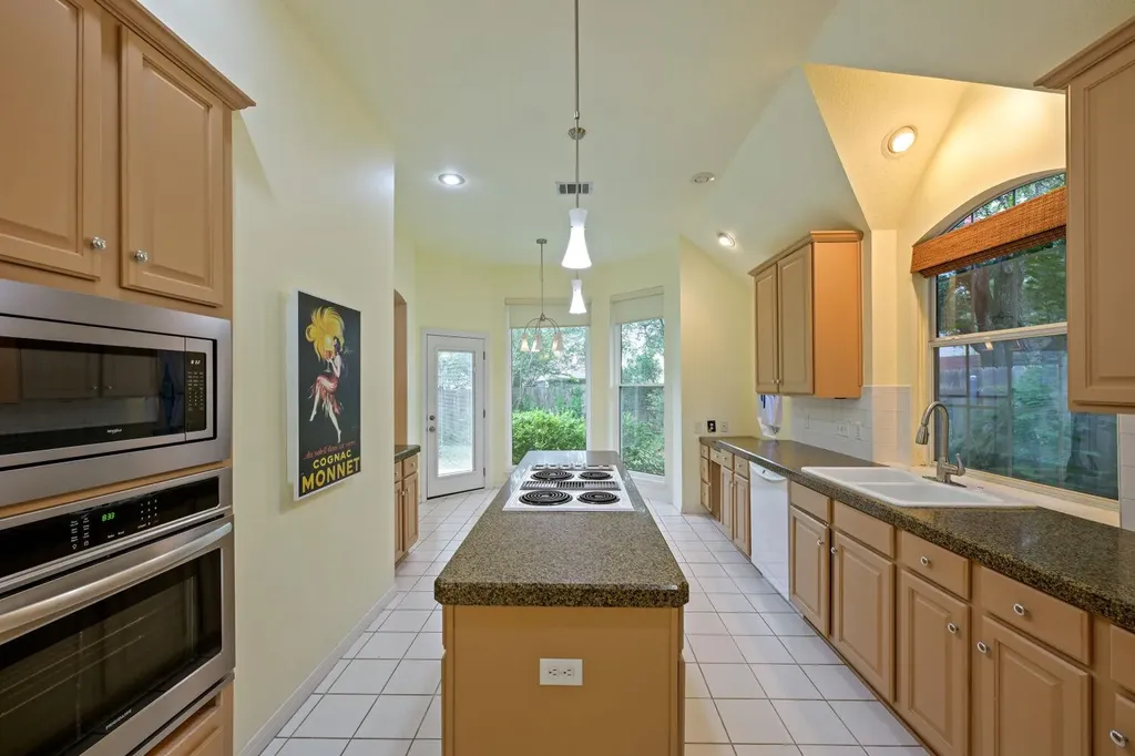 6409 Abilene Trail Austin TX 78749