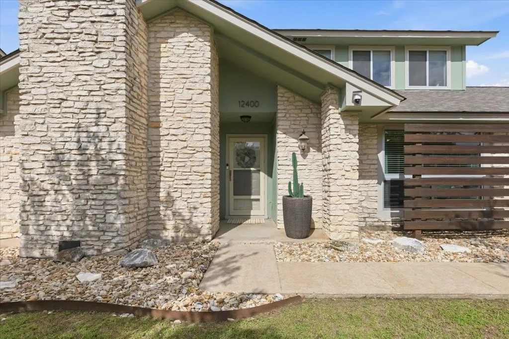 12400 Rusted Nail Cove Austin TX 78750