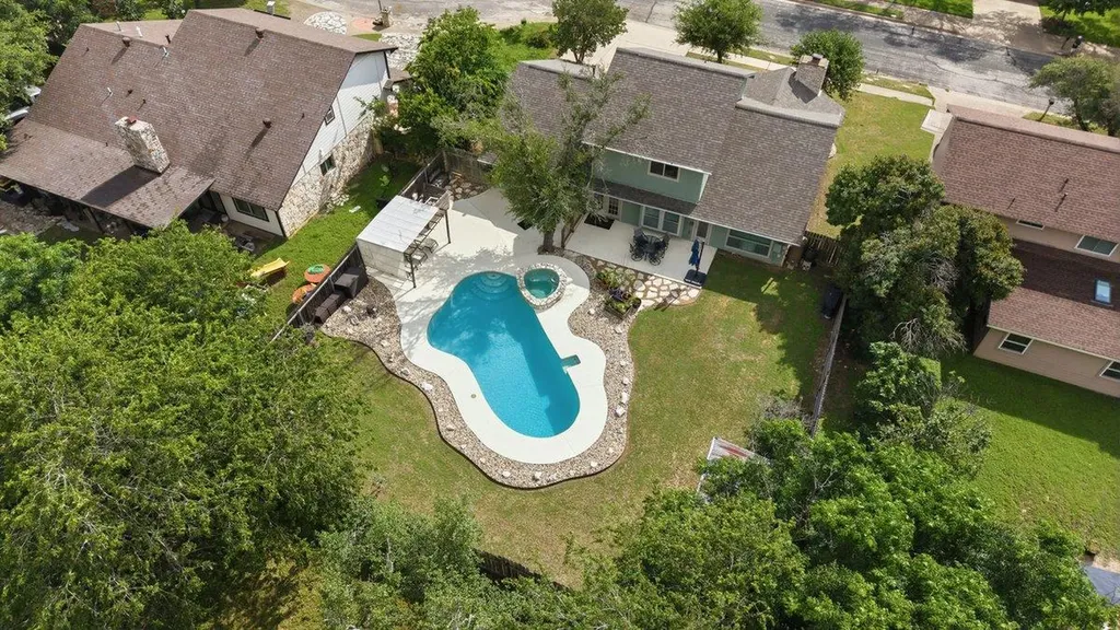 12400 Rusted Nail Cove Austin TX 78750